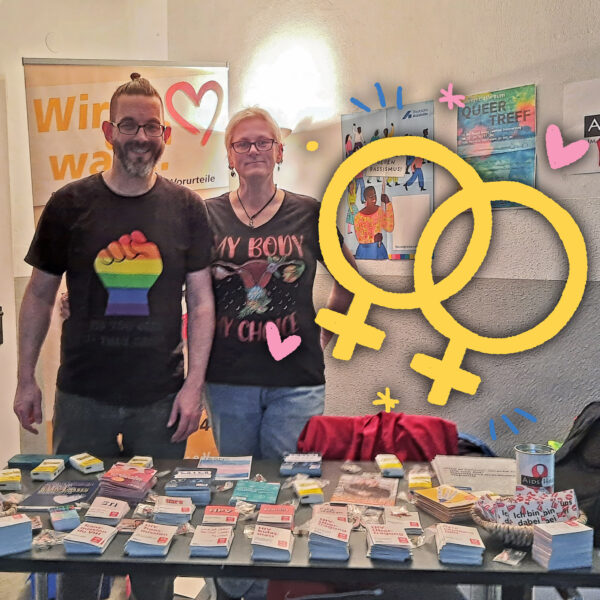 Andreas Reiser und Andrea Peuler Kampe (v.l.n.r.): "Lesbische Sichtbarkeit ist auch integraler Bestandteil der Arbeit der Aidshilfe MK!"